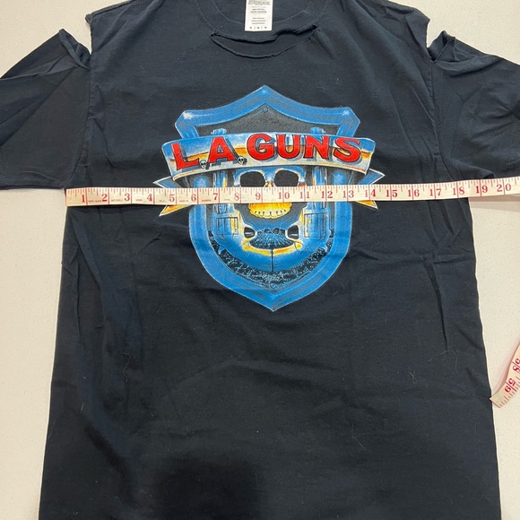 LA Guns 1980’s rock band distressed tee - Picture 4 of 6